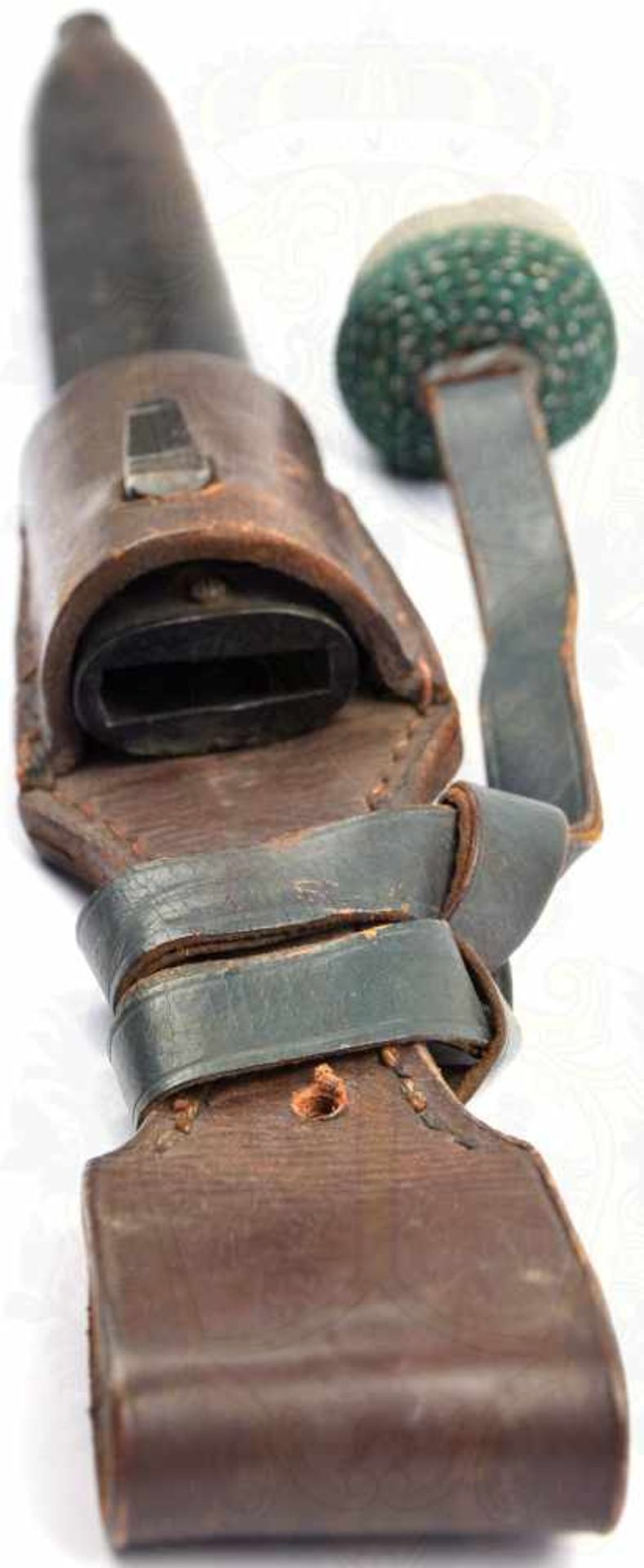 SG 98 EXTRASTÜCK, vernickelte Klinge m. Hersteller „Eickhorn Solingen“, L. 25cm, Stoßleder, - Bild 5 aus 6