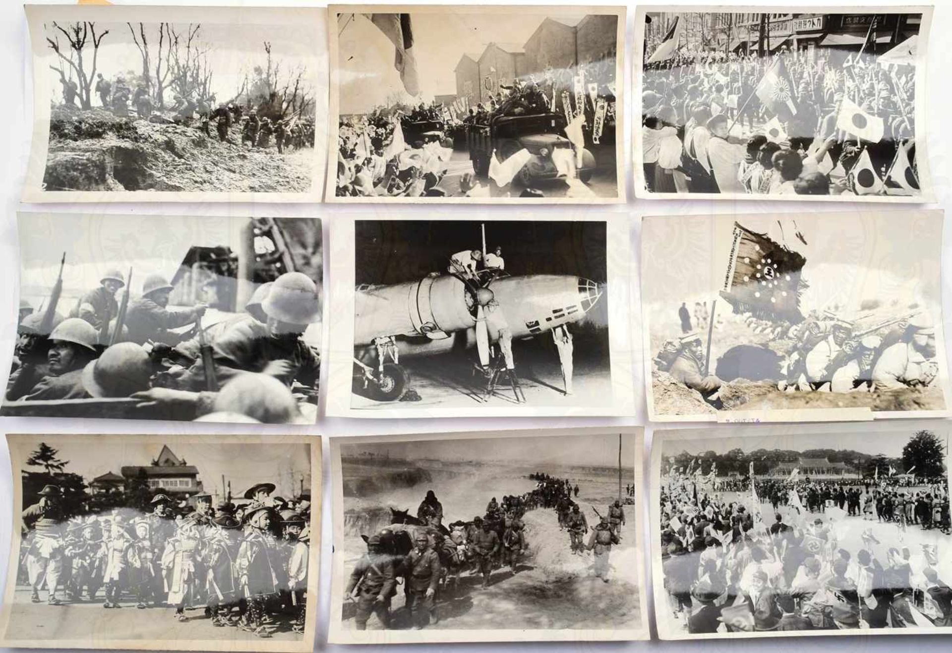 155 PRESSEFOTOS JAPANISCH-CHINESISCHER KRIEG, 1938-1941, Vormarsch japan. Panzer, Sturmangriff auf - Bild 2 aus 5