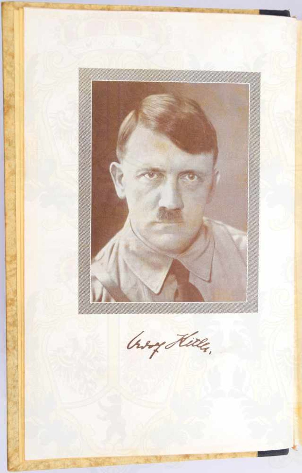 MEIN KAMPF, A. Hitler, Hochzeitsausgabe der Stadt Bad Pyrmont, Eher Verlag 1936, m. 1 Portrait, - Bild 2 aus 4