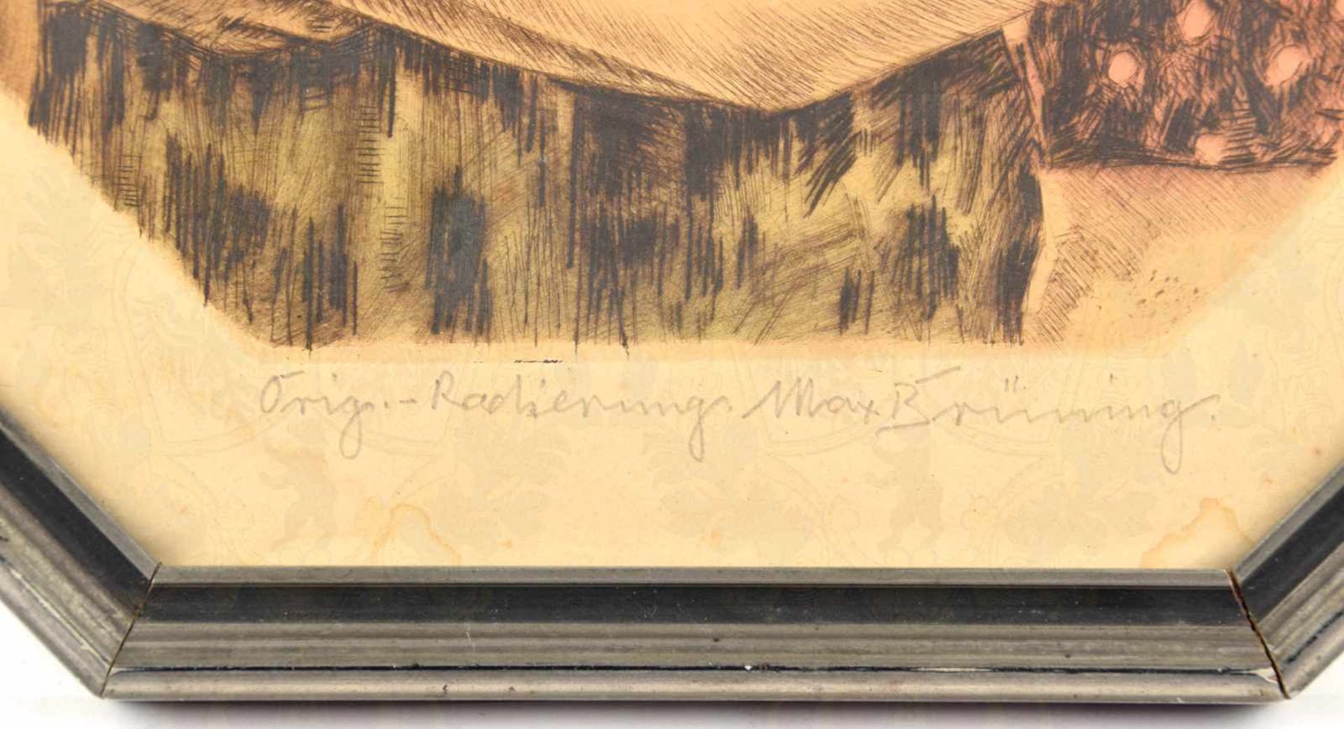 ADOLF HITLER MIT KLEINEM MÄDEL, colorierte Radierung von Max Brünning, signiert, im verglasten - Bild 2 aus 2