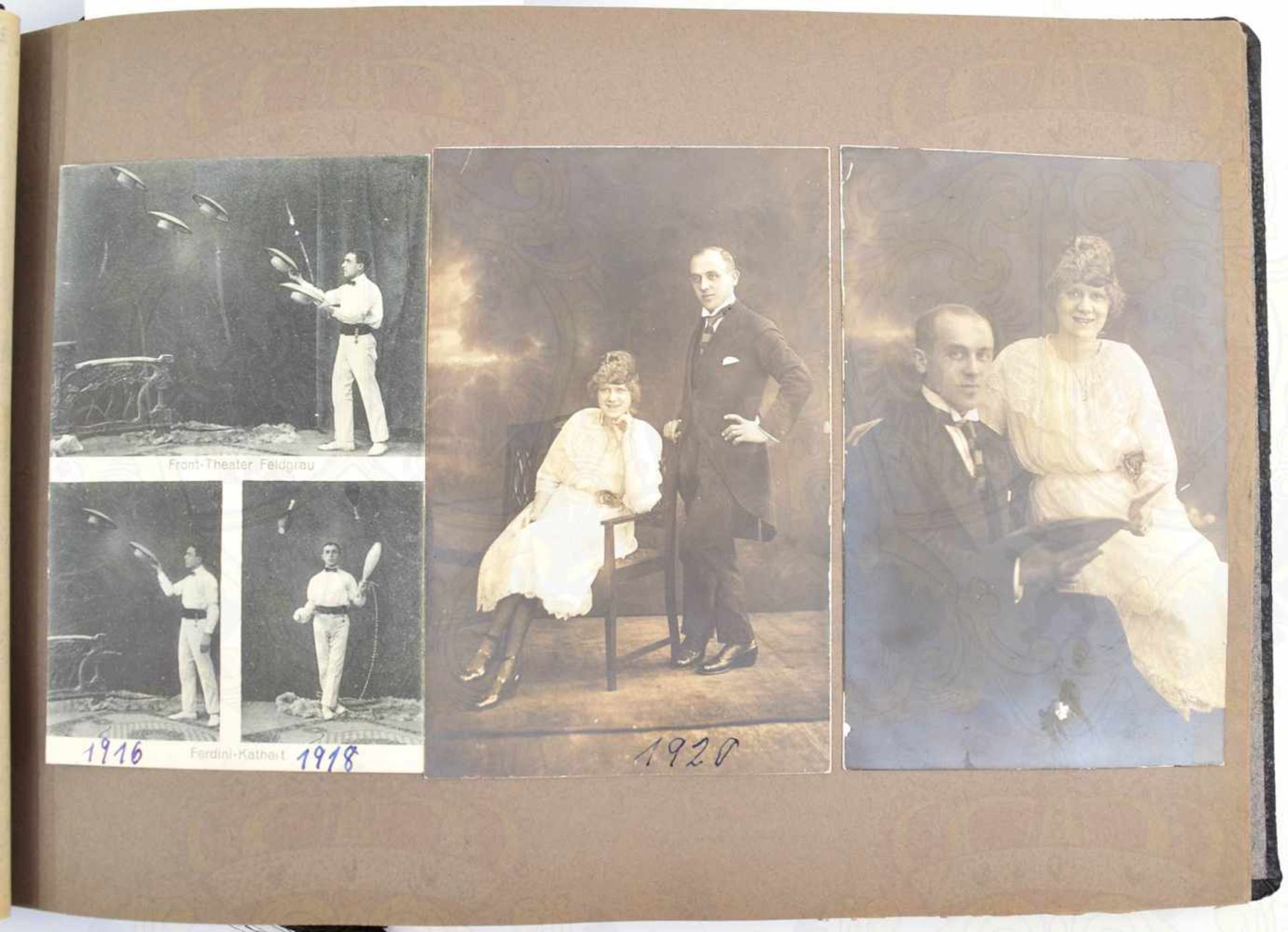 FOTOALBUM ARTISTENTRUPPE FERDINI, 87 einmontierte Ansichtskarten, Foto, Licht- u. Tiefdruck 1912- - Bild 2 aus 2