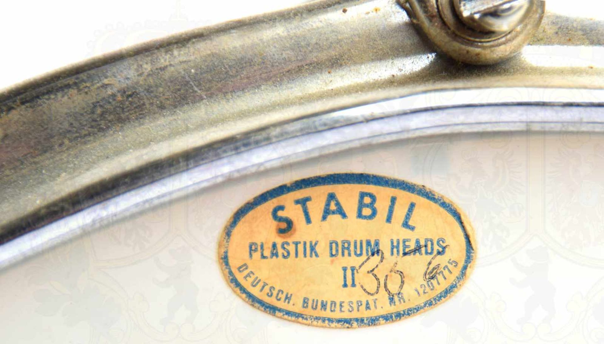 MARSCHTROMMEL, Herst. „Stabil Plastic Drum Heads, Dt. Bundespatent“, Metallgehäuse, bez. „Cosima“, - Image 3 of 3