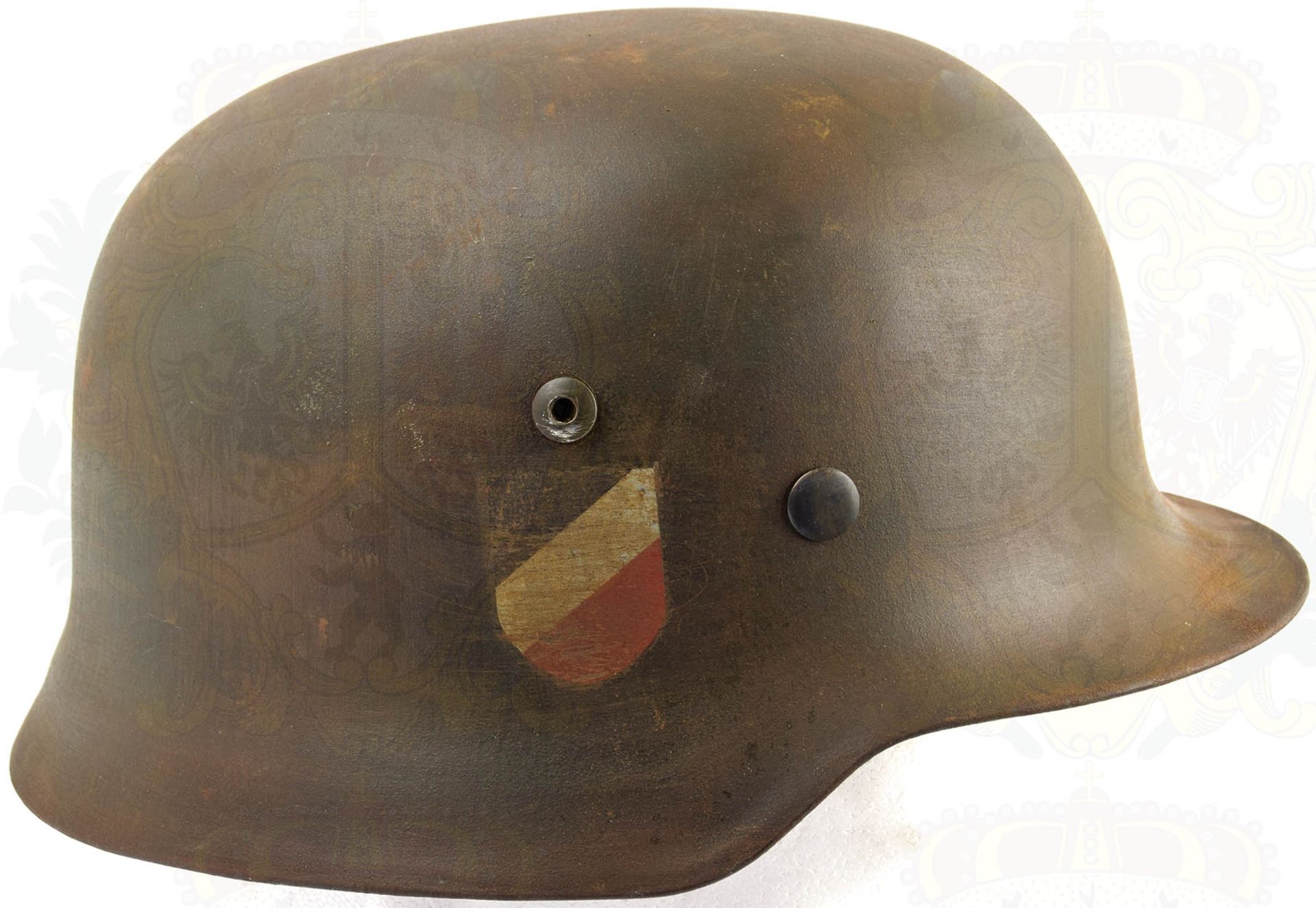 STAHLHELM 35, Sammleranfertigung, Glocke feldgrau lackiert, Hoheitsadler- u. Wappen-Emblem etwas - Bild 3 aus 4