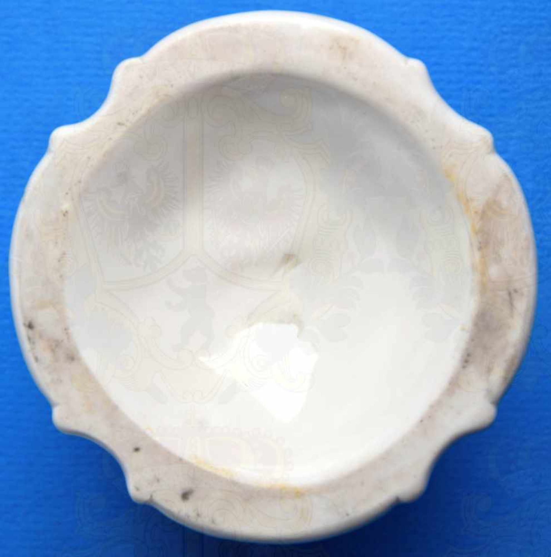 ALLACH BAROCKER LEUCHTER, 1 kerzig, weißes Porzellan, glasiert, im Boden, „Allach“ und Rune, - Bild 3 aus 3