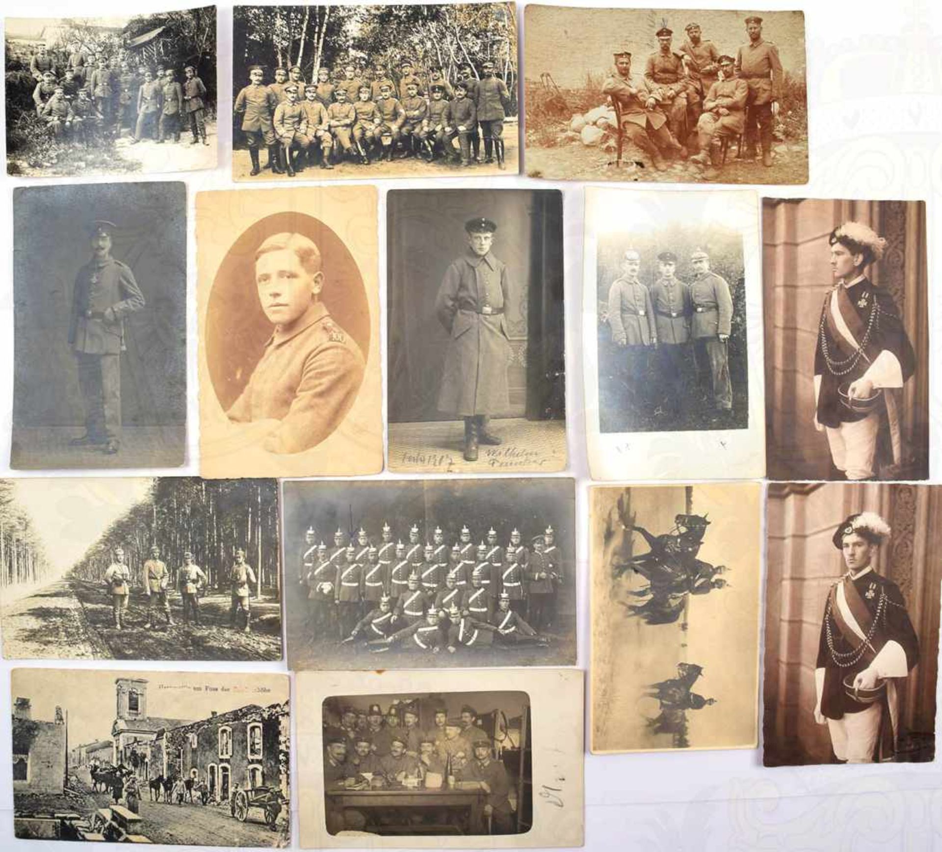 50 FOTOGRAFIEN, 1914-1918, Infanterie, Dragoner, Mannschaften u. Offz., marschmäßig ausgerüstet,