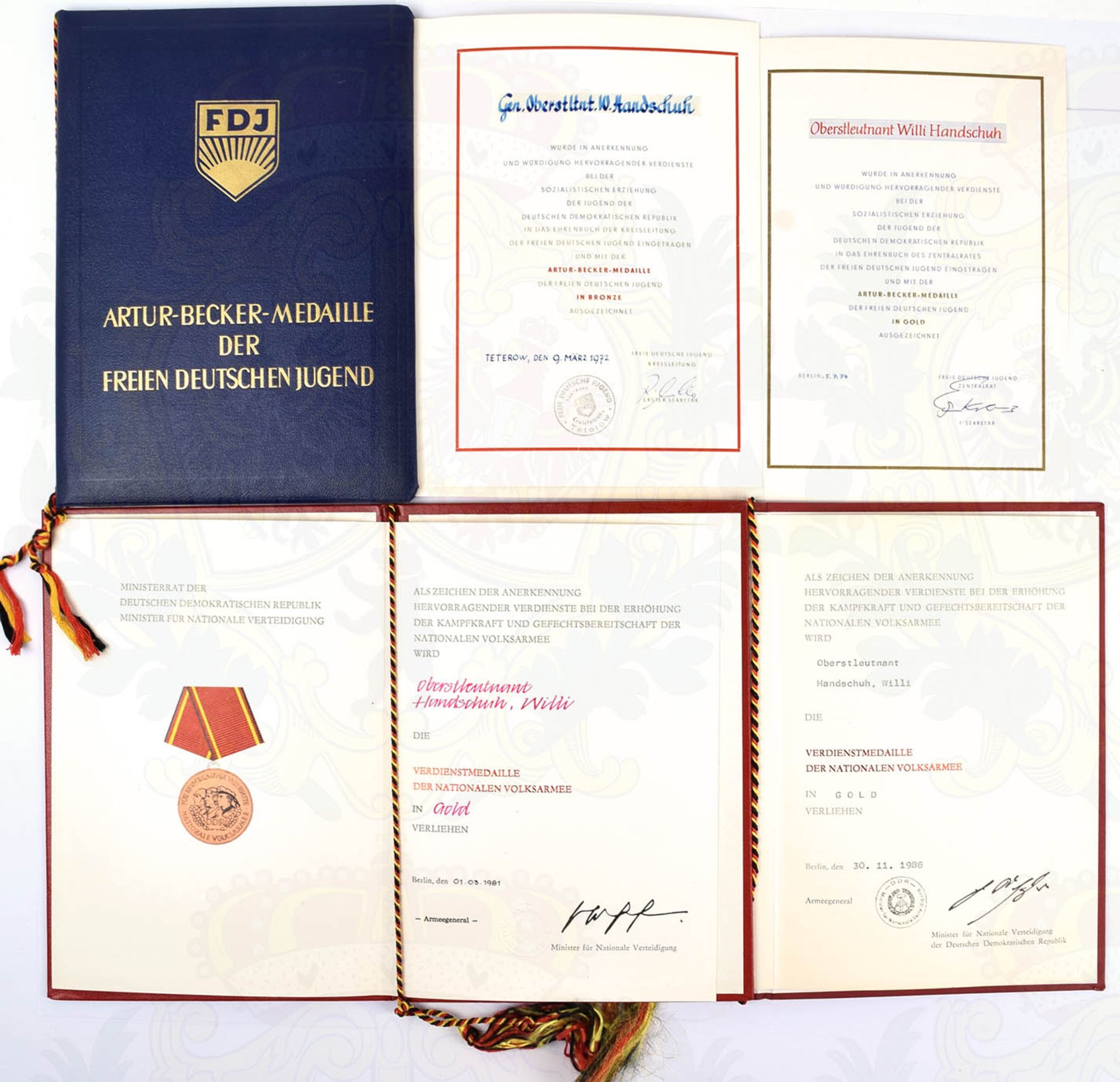 URKUNDENGRUPPE OBERSTLEUTNANT NVA, 1957-1986, Med. Treue Dienste, alle Stufen; Verdienstmedaille - Bild 3 aus 3