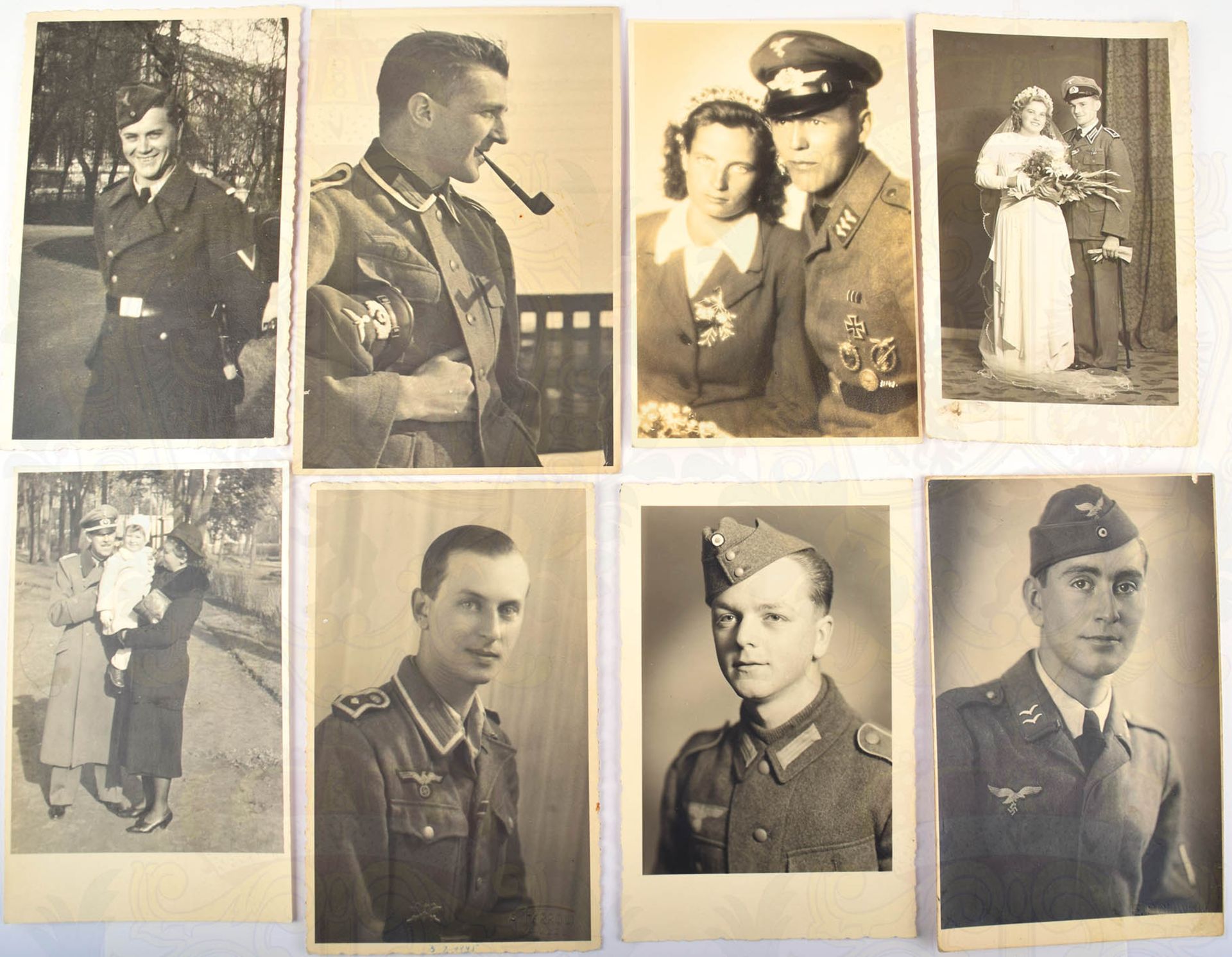 40 PORTRAIT-AK, 1941-1945: 21 Heer, 12 Luftwaffe, Schütze bis Hauptmann, 3 Polizei, je 1