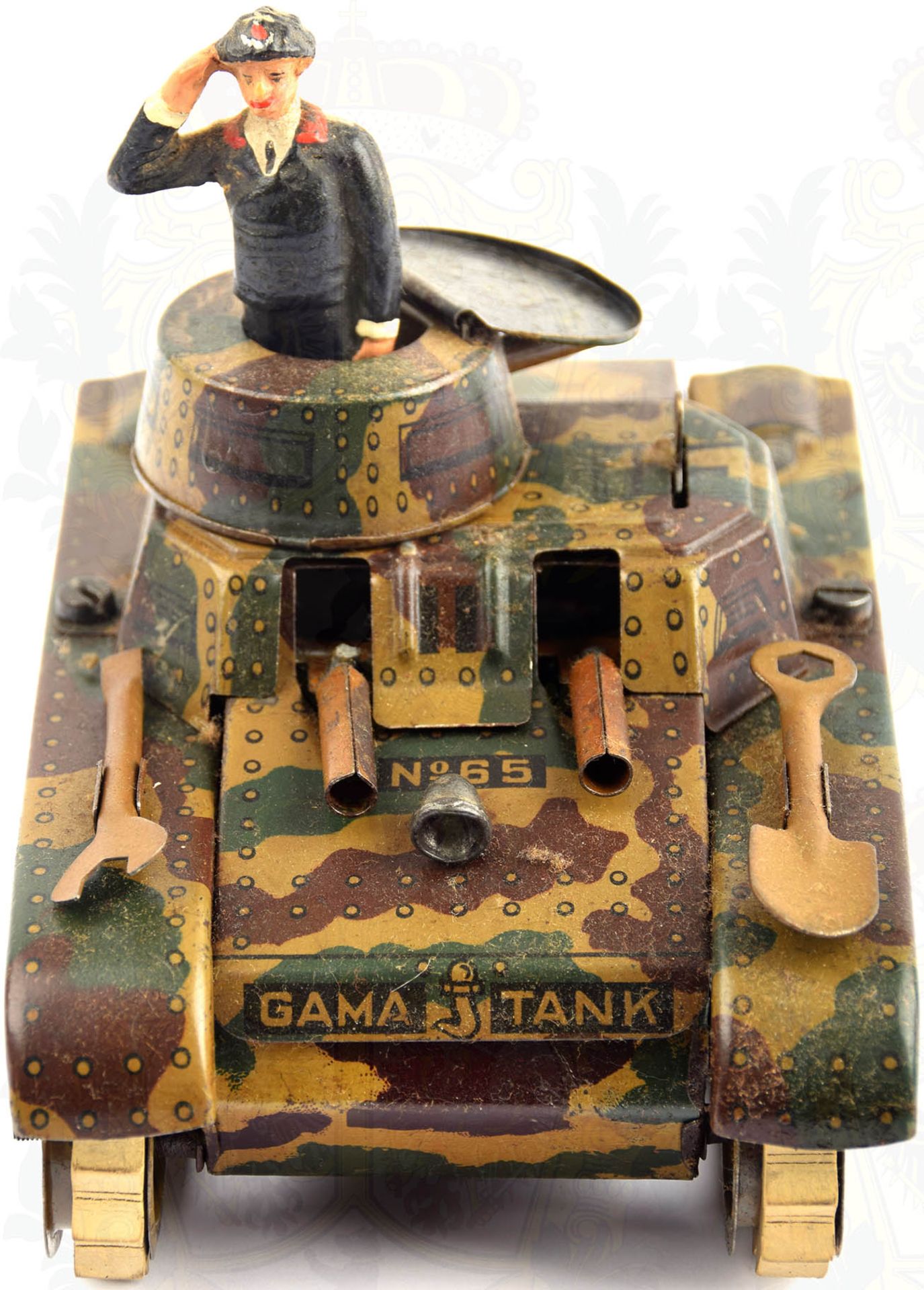 GAMA TANK NO. 65, Made in Germany, Stahlblech m. Mimikri-Lackierung, Spaten, Schraubenschlüssel, - Bild 2 aus 4