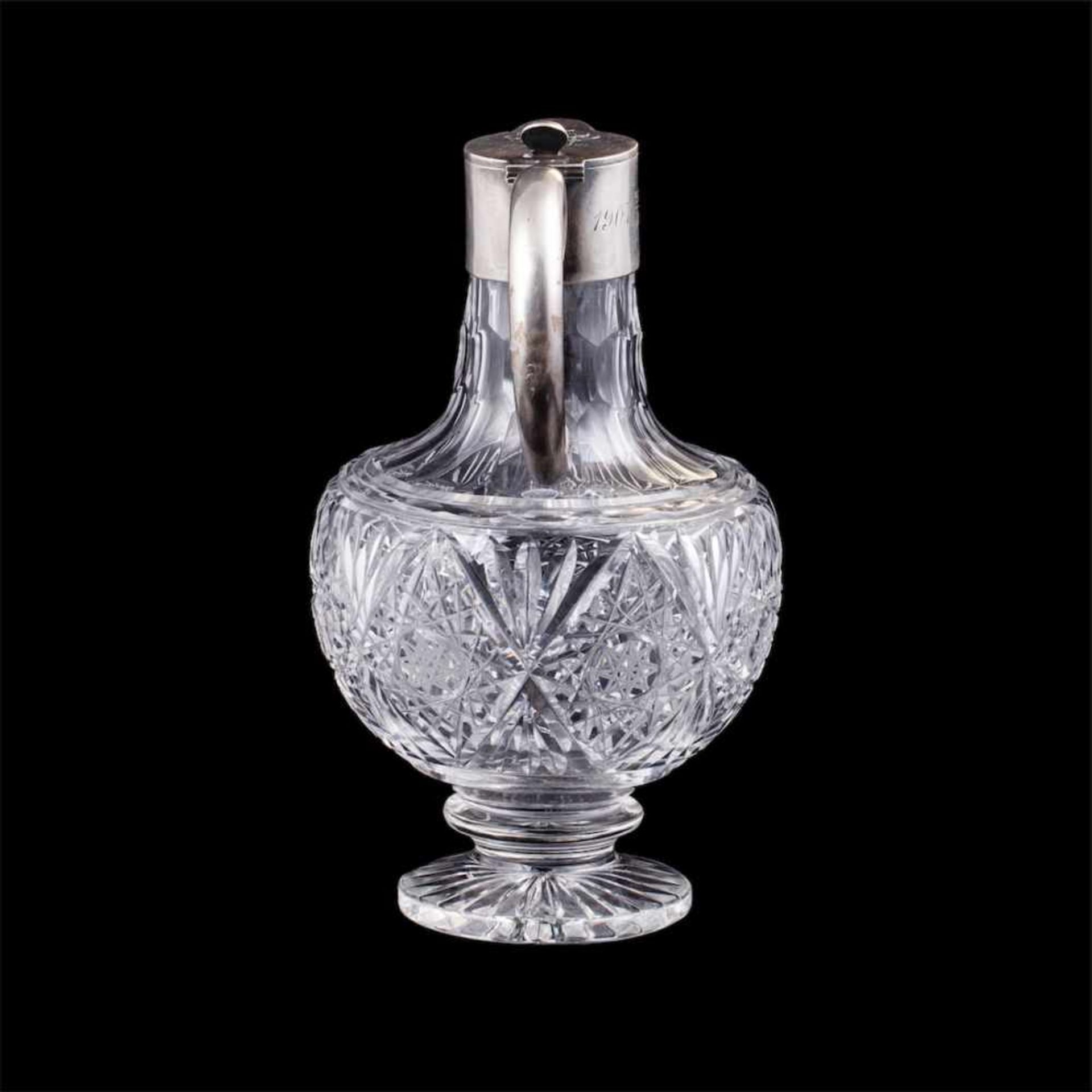 A small Russian silver-gilt and cut-glass carafe - Bild 3 aus 7