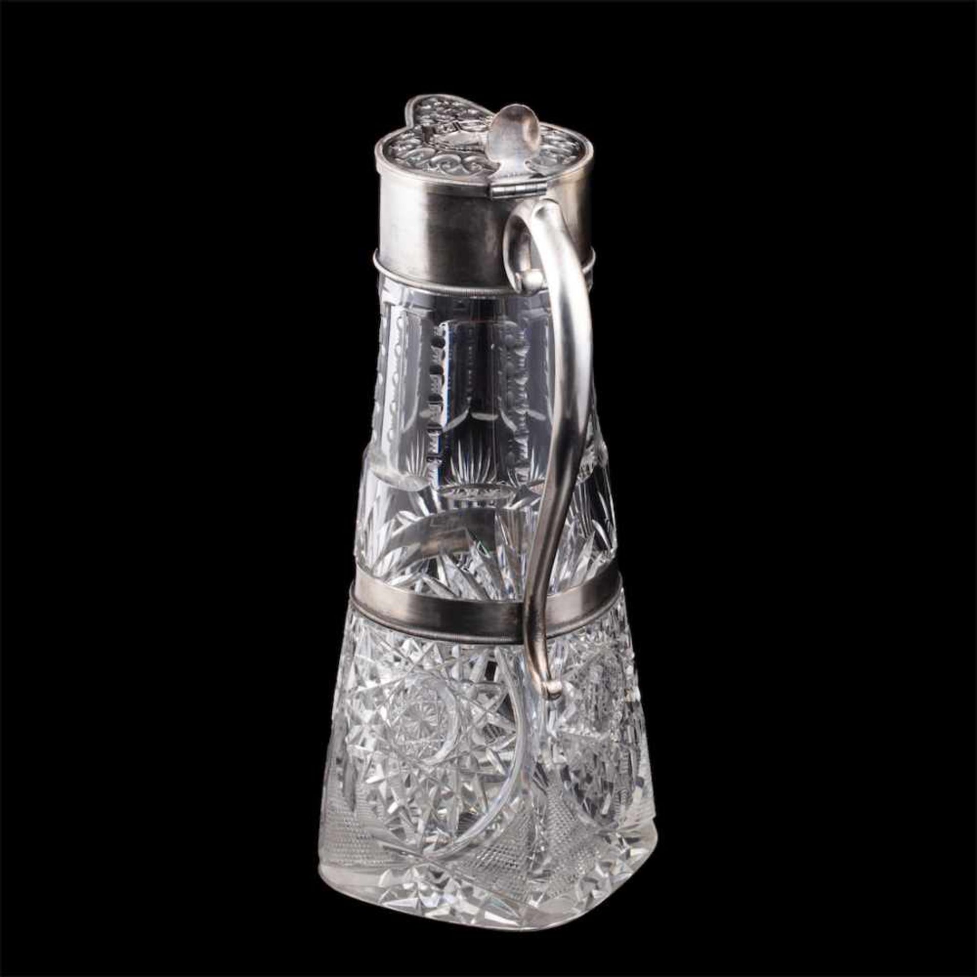 A Russian silver decanter in the Gothic style - Bild 4 aus 8