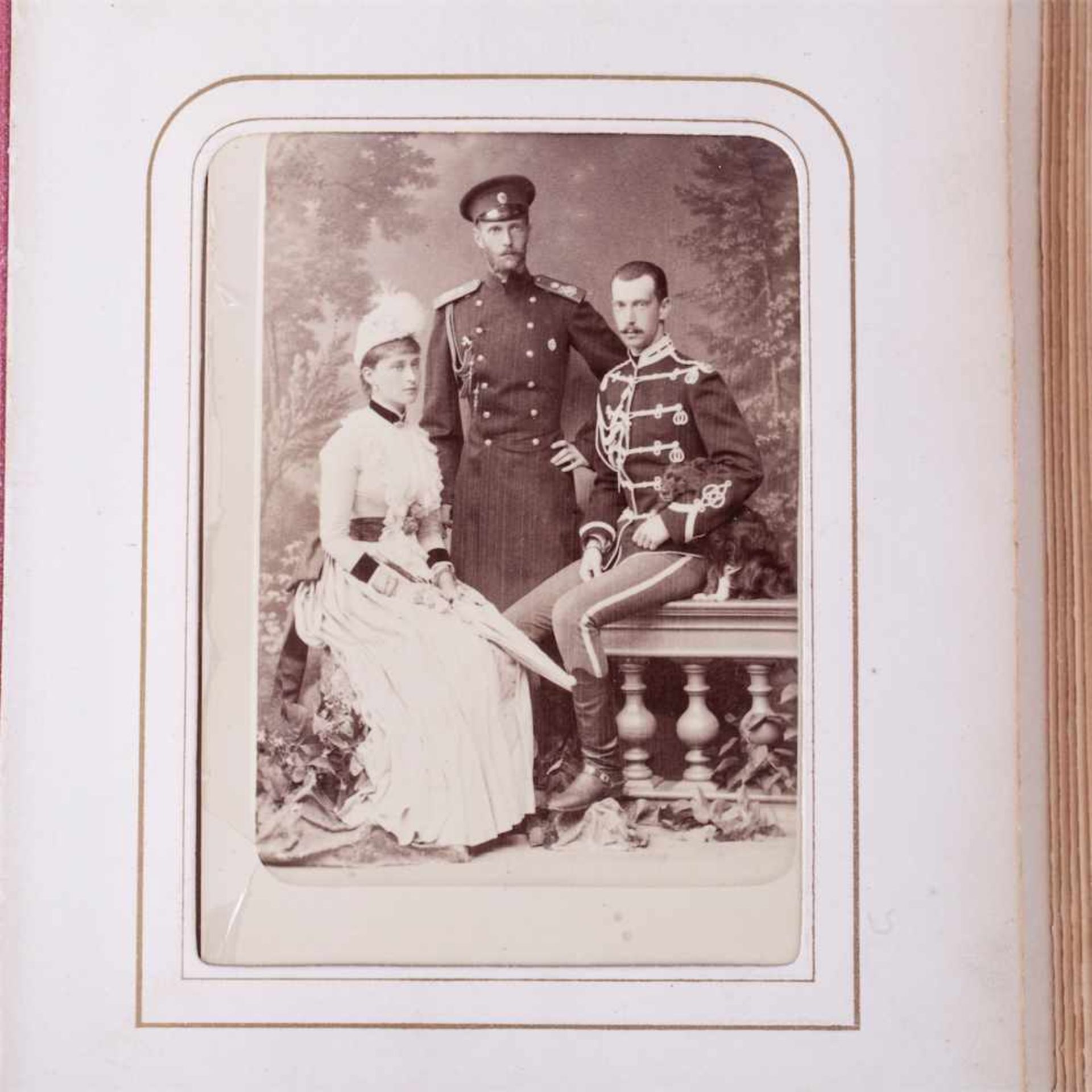 A Russian photo album with Imperial family photos - Bild 5 aus 6