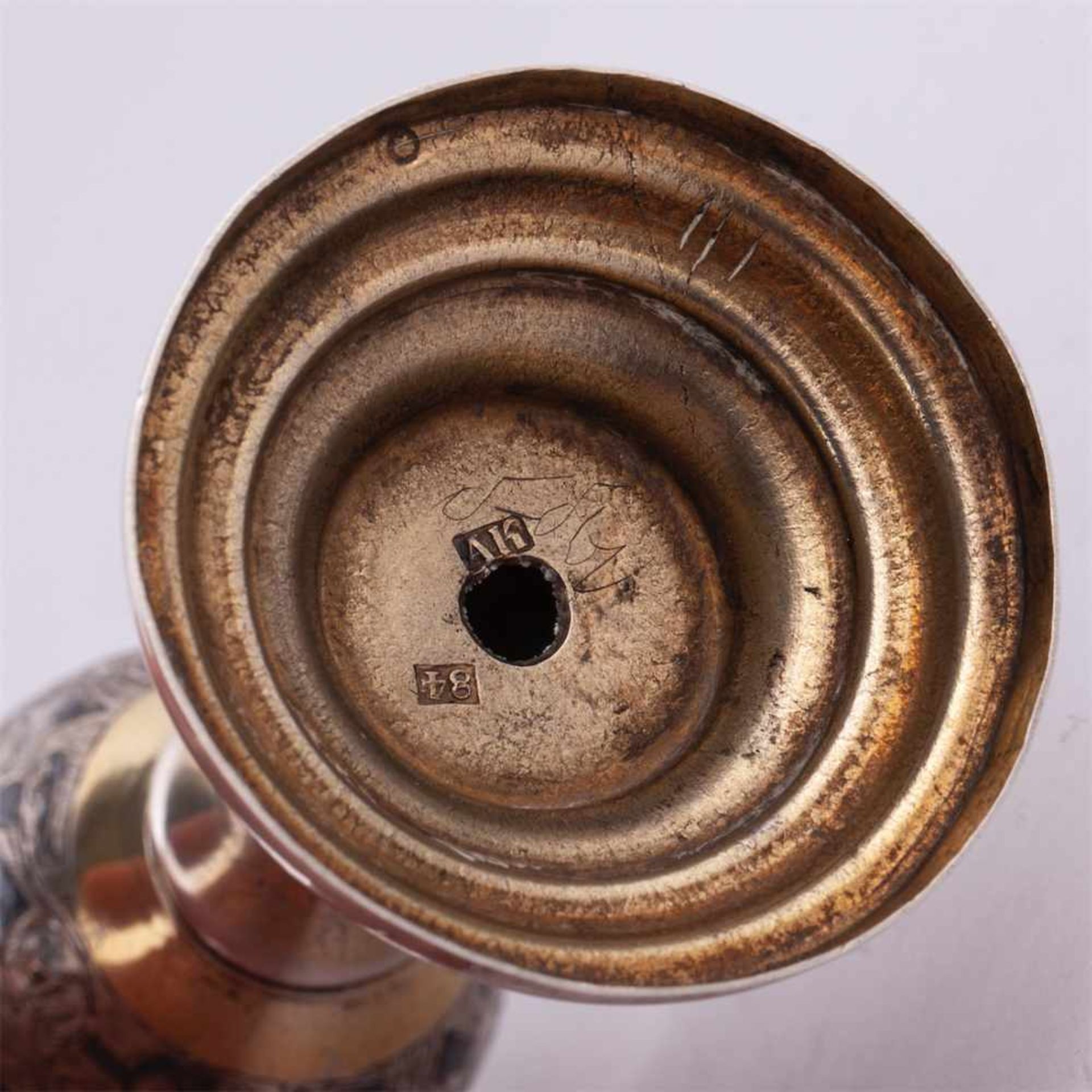 A Russian silver and niello champagne flute - Bild 4 aus 5
