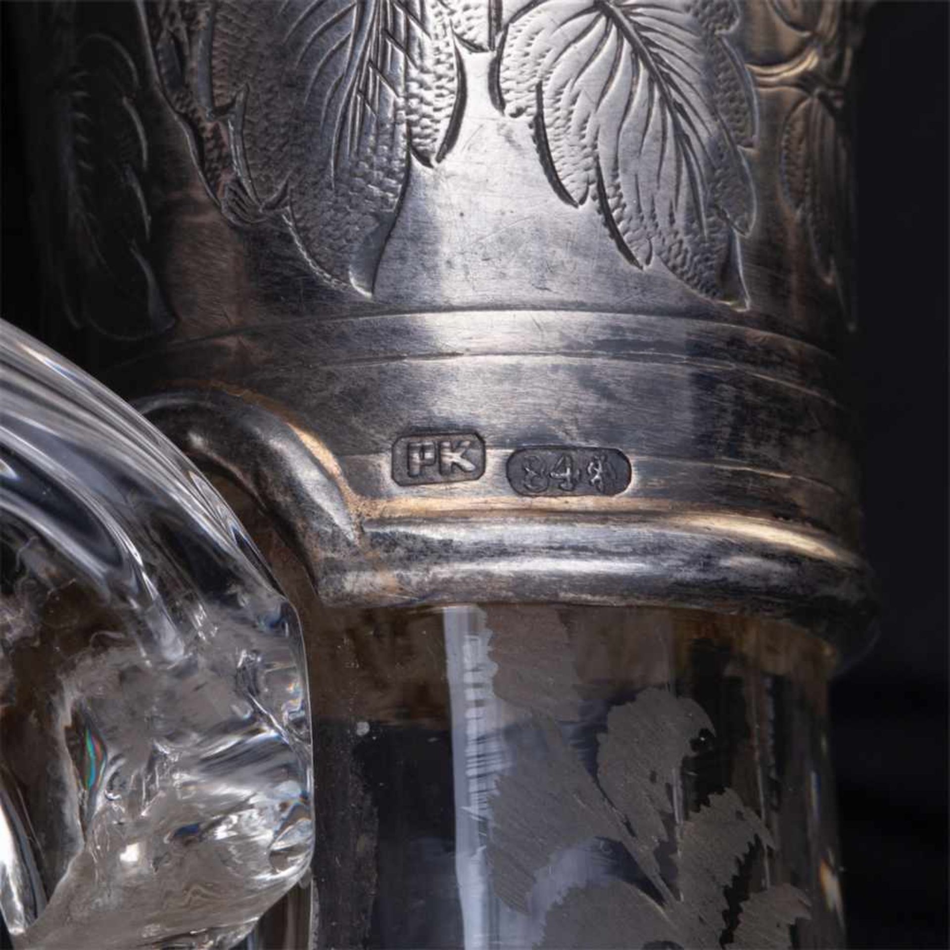 A Russian decanter with a floral decoration - Bild 6 aus 6