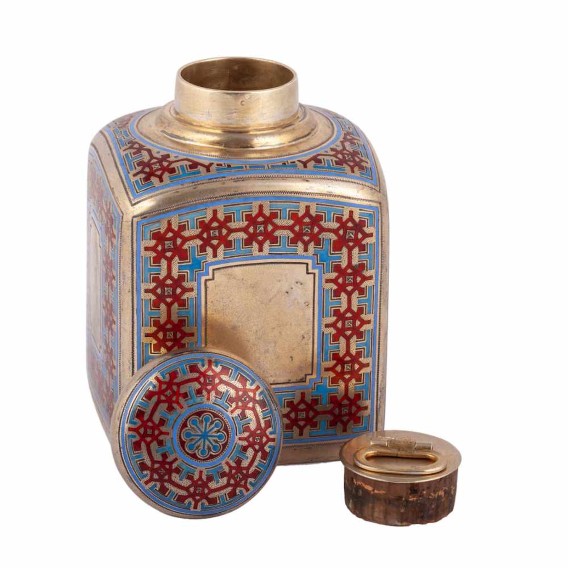 A Silver-gilt tea caddy in Russian style - Bild 8 aus 8