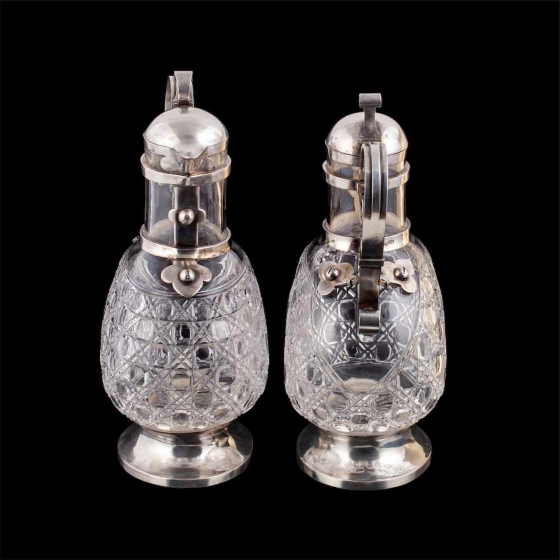 A pair of elegant Russian decanters - Bild 2 aus 8