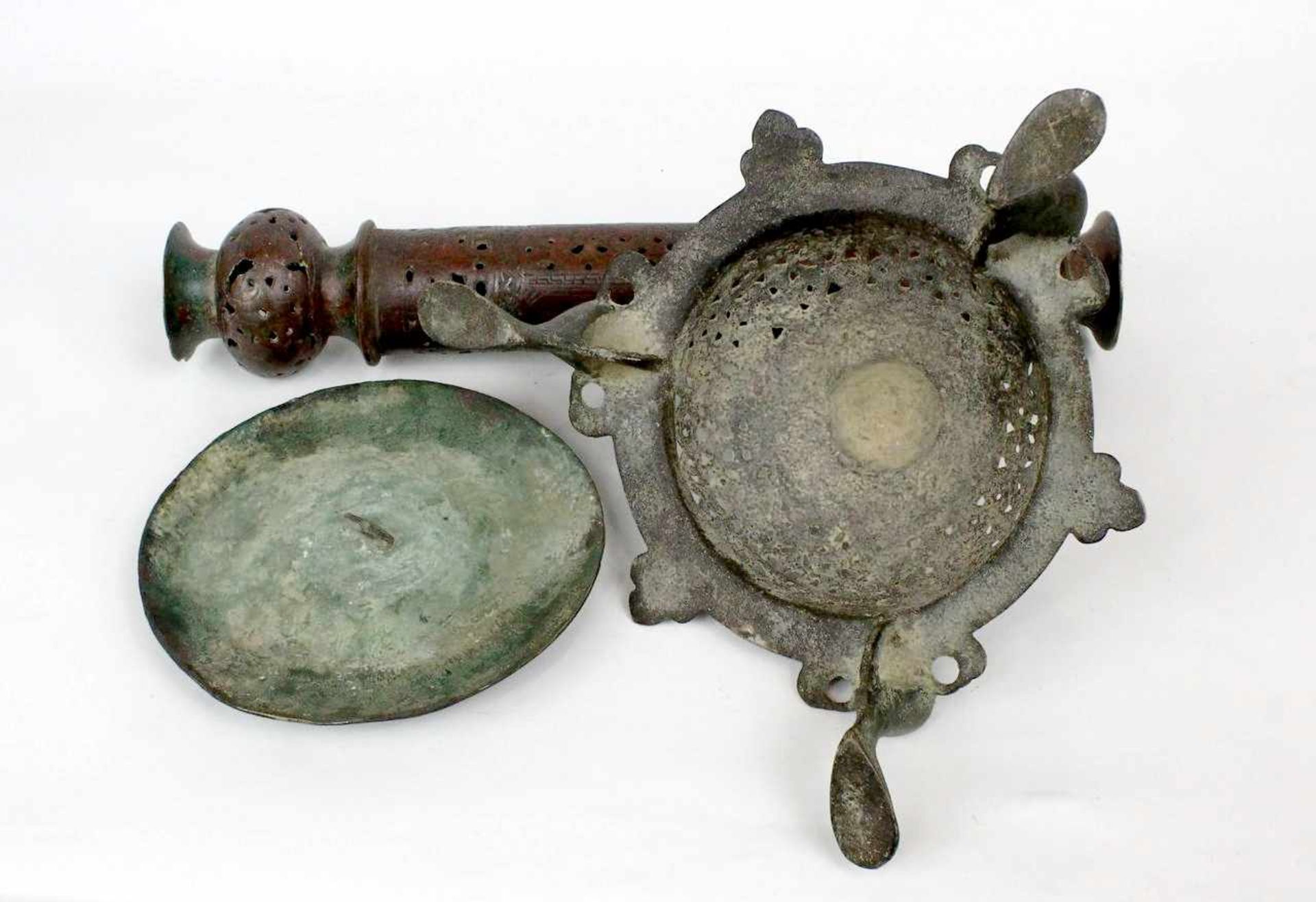 Seljukischer dreiteiliger Weihrauchbrenner aus Kupferbronze 12.Jhdt - Bild 11 aus 13
