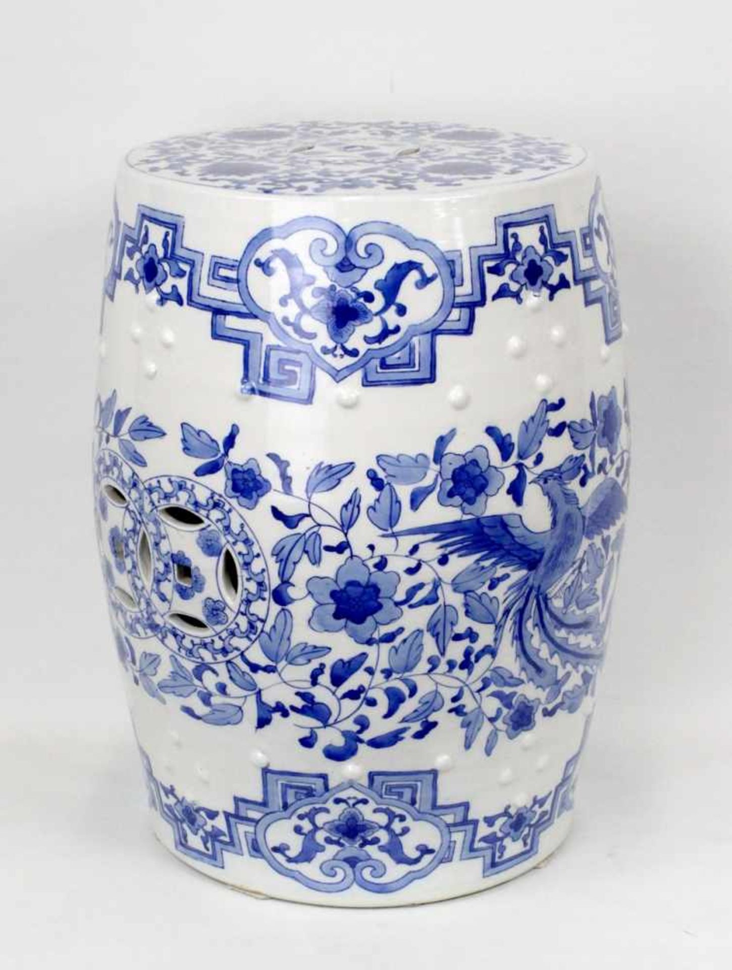 China Blau-weißer Porzellan-Hocker um 1900<