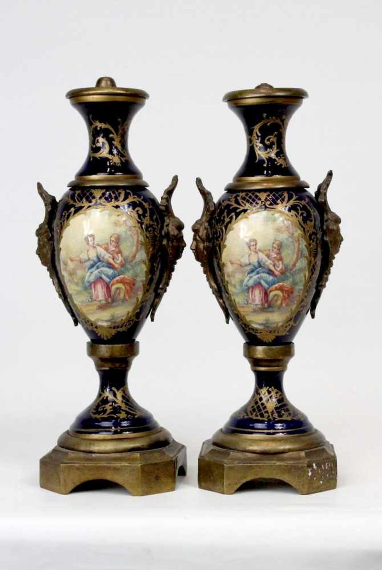 Paar Urnenvasen um 1900 - Bild 2 aus 4