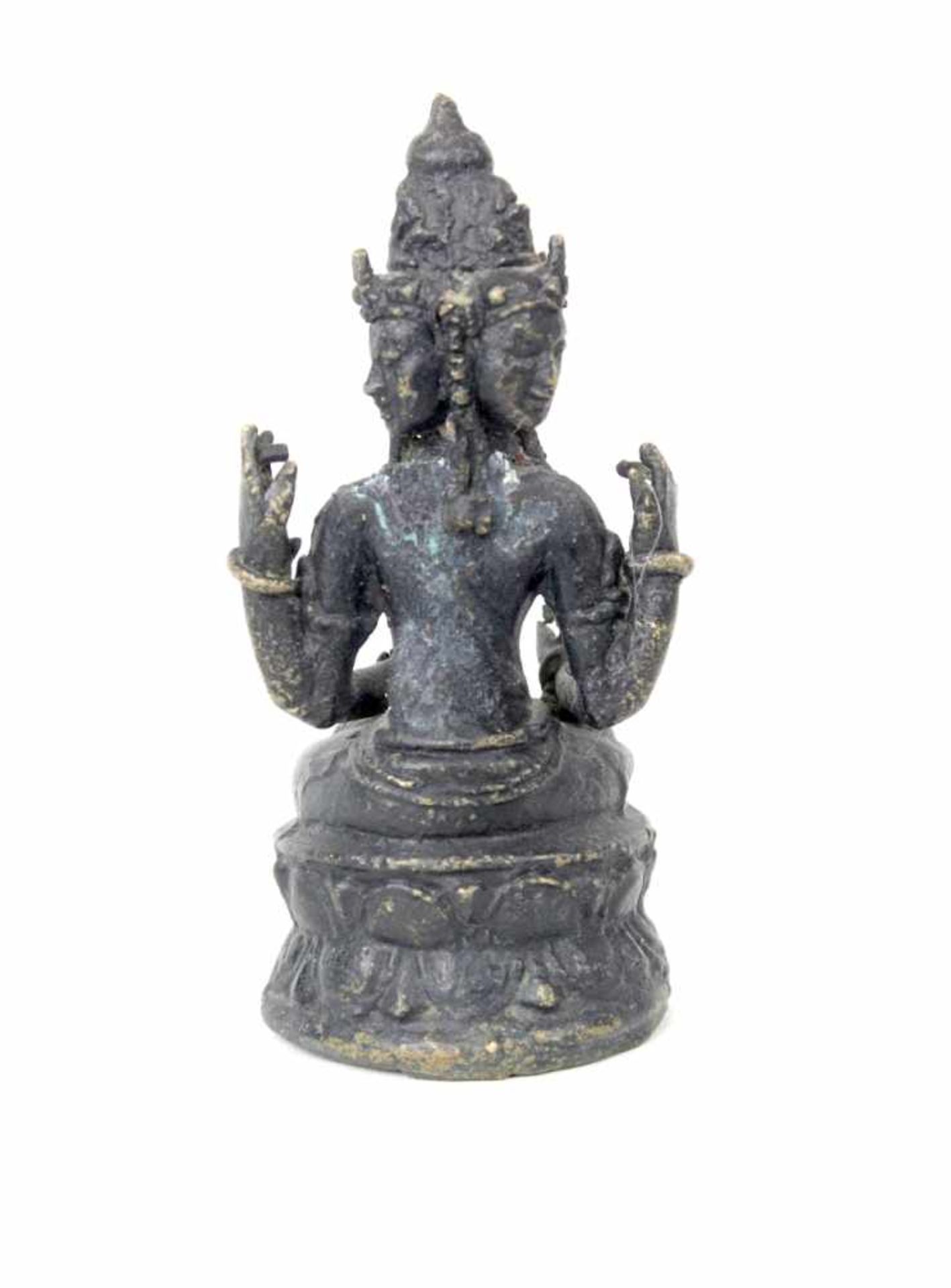 Tibet dreiköpfige sitzende Buddhafigur Bronze 19.Jhdt.< - Image 2 of 5