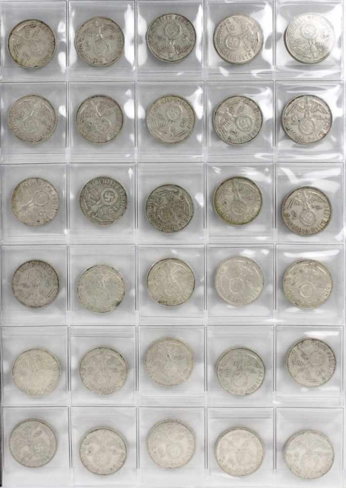 30 mal 2 Reichsmark " Paul von Hindenburg " Silbermünzen< - Bild 2 aus 5