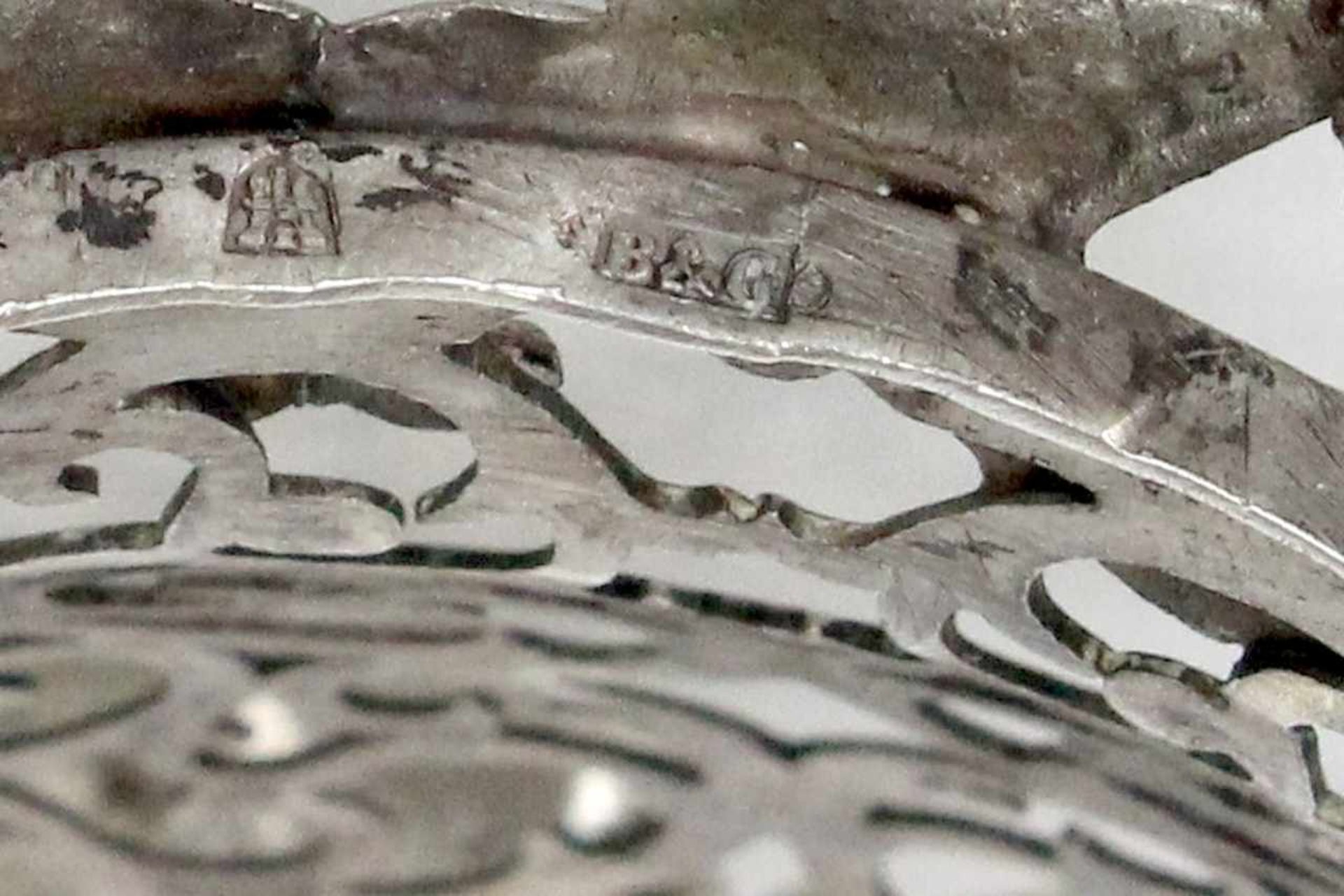 Silberne Henkelschale mit Glaseinsatz um 1870 - Image 3 of 3