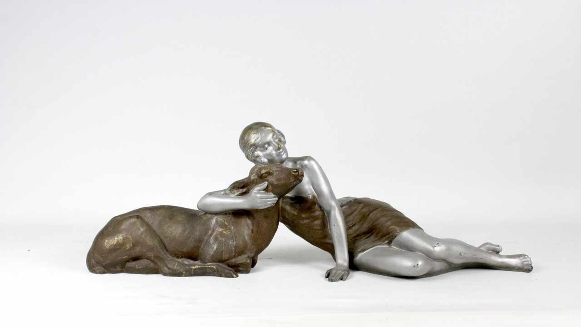 Riche, Louis ( 1877 - 1949 ) " Frau mit Reh " Bronzefigur Art Deco