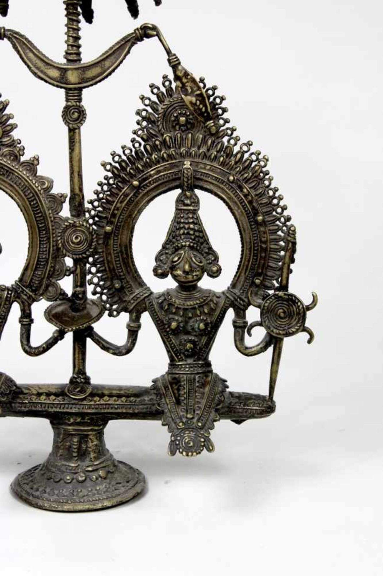 Indien Bronze Tempel Votiv Figuren " Zwei sitzende Heilige in Aureolien " - Bild 3 aus 5