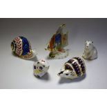 Ceramics - a Royal Crown Derby paperweight, pacific Angel Fish, limited edition 1765/2500; others,