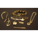 Jewellery - a 9ct gold gate bracelet; another, necklaces, heart locket etc 30.