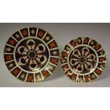 Royal Crown Derby - an 1128 Imari wavy rim cabinet plate,