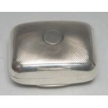 An Edwardian silver fluted rounded rectangular travelling soap box,