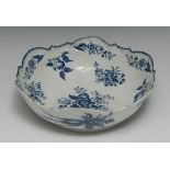 A Worcester Pomegranate pattern shell moulded junket bowl, printed in blue with pine cones,