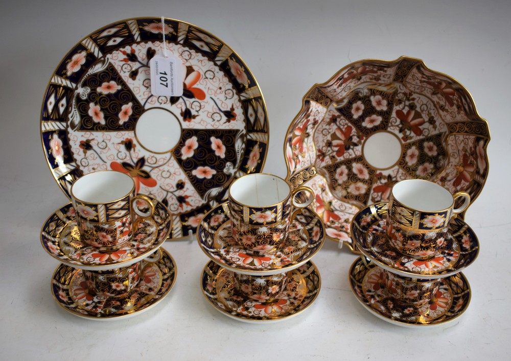 A Royal Crown Derby Imari shaped bowl, early 20th century, approx 20.