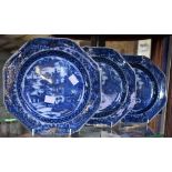 A set of three Pearlware Willow pattern octagonal plates, c.