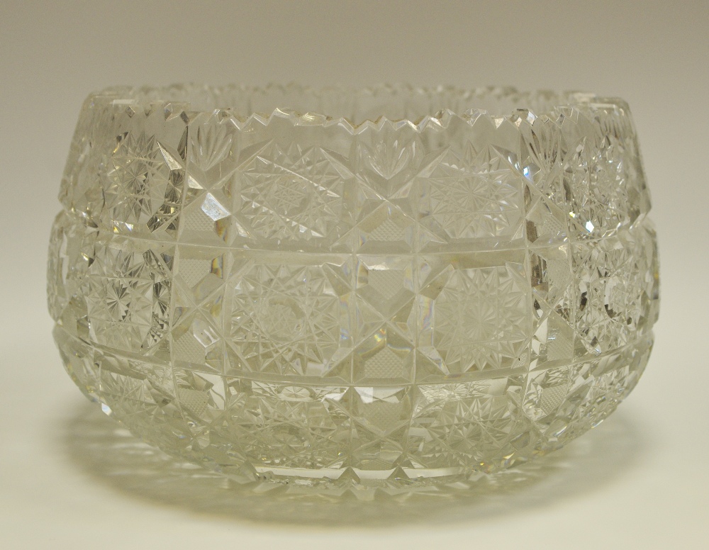 A large early 20th century cut crystal glass rose bowl,