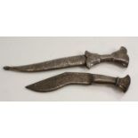 An Indian niello/bidri khanjar dagger, 17.