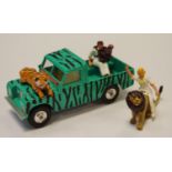 Corgi GS7 "Daktari" Gift Set comprising of Land Rover (109wb) - green with black stripes,