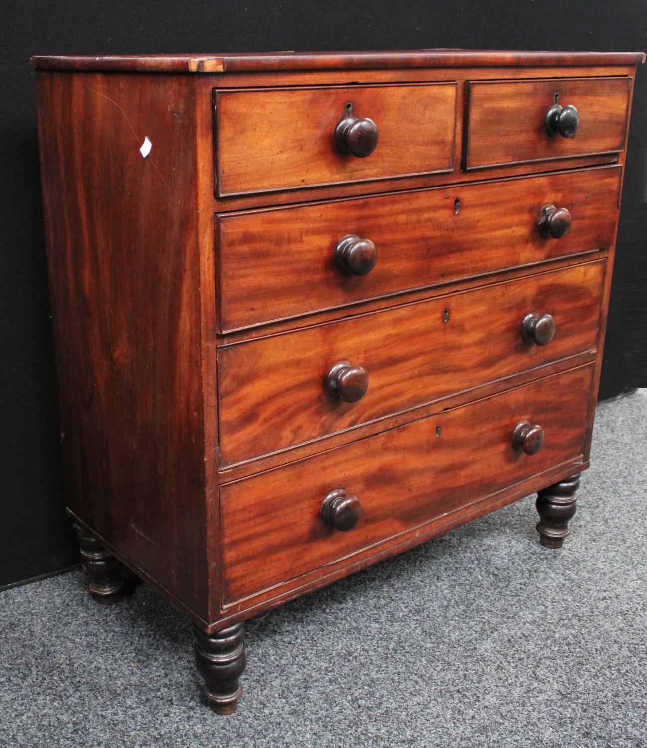 An early Victorian mahogany chest of drawers, c. - Image 2 of 7