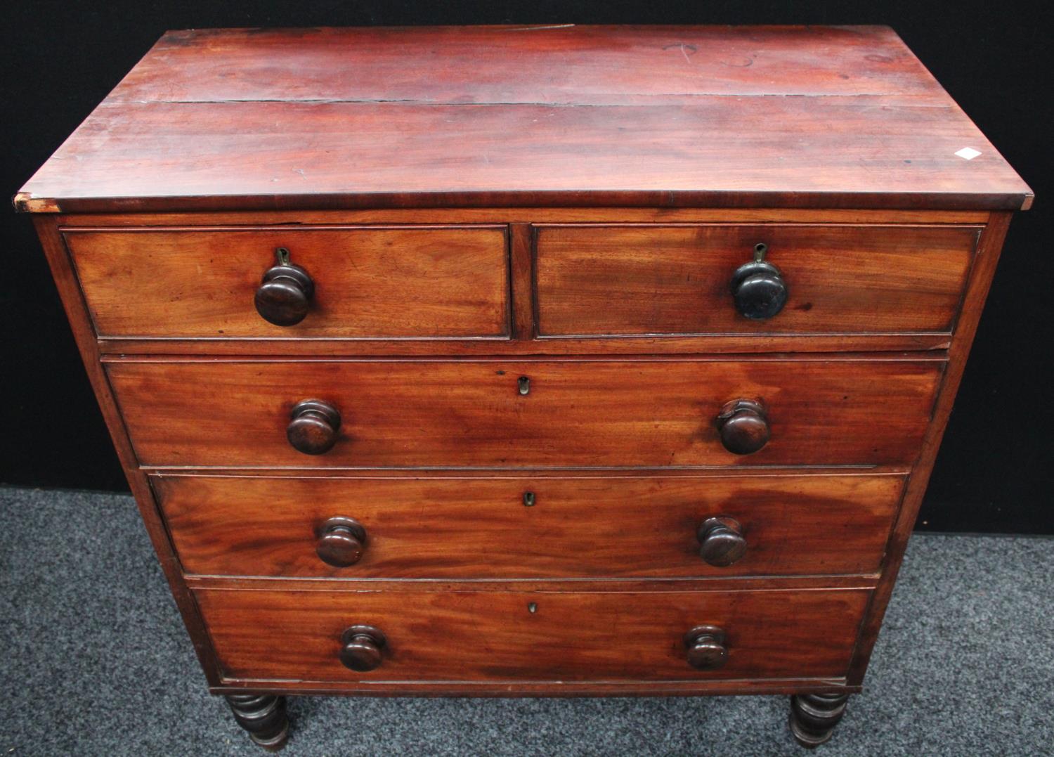 An early Victorian mahogany chest of drawers, c. - Image 7 of 7