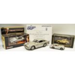 A Danbury Mint 'The James Bond 007 Aston Martin DB5' die-cast metal replica, 1:24 scale serial no.