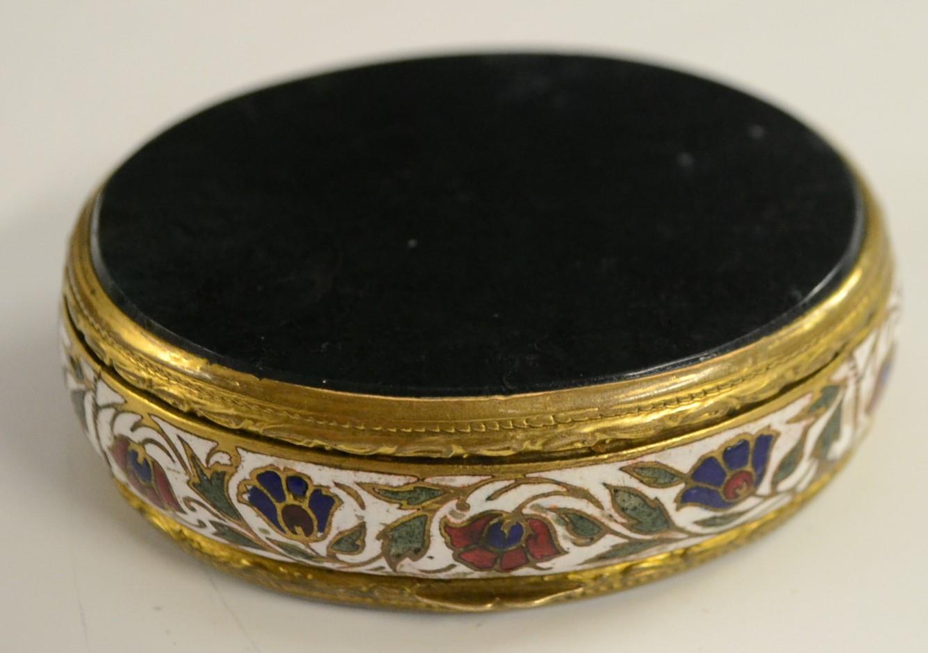 A 19th century agate mounted gilt metal and enamel oval snuff box, hinged cover, - Image 10 of 11