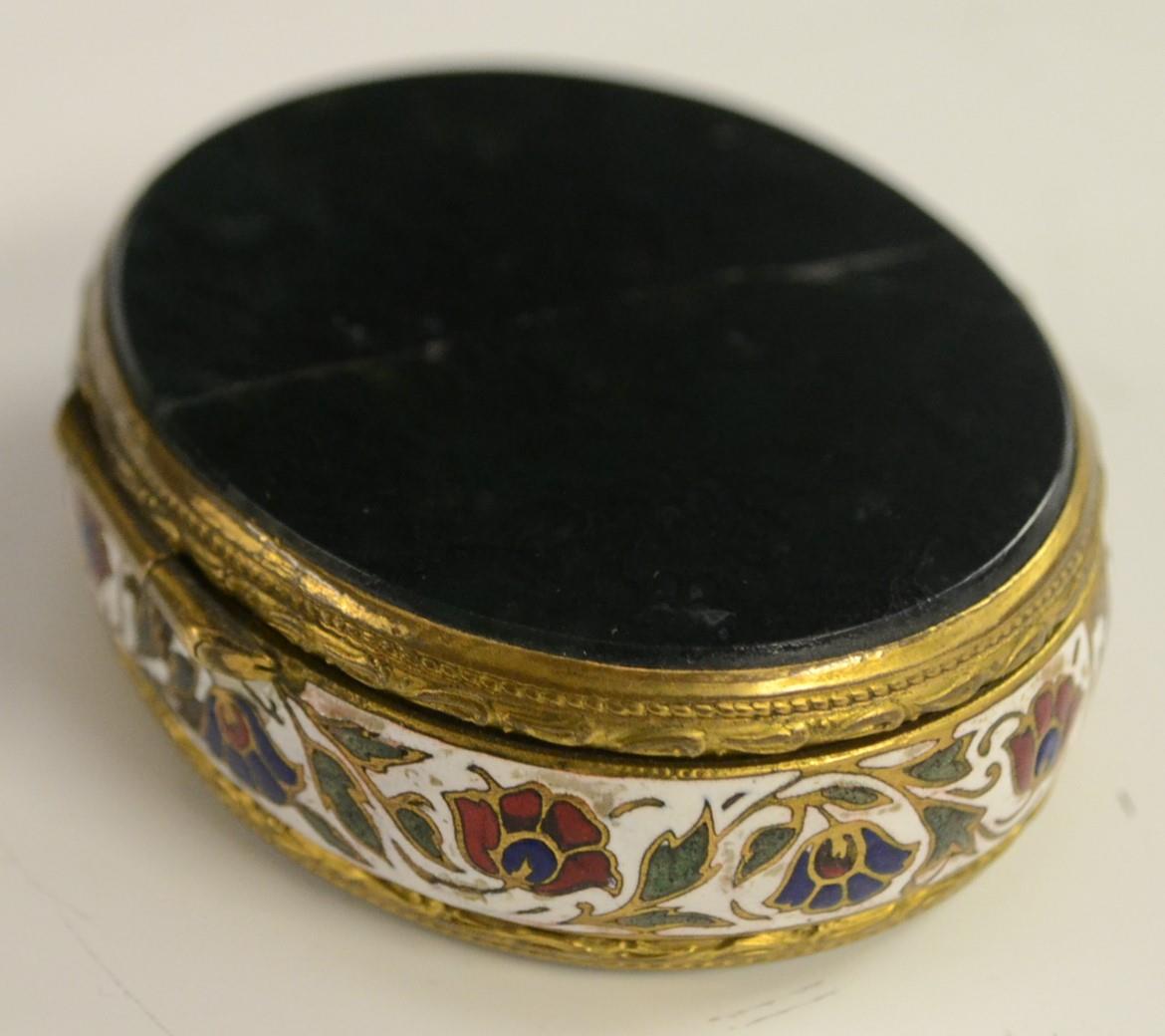 A 19th century agate mounted gilt metal and enamel oval snuff box, hinged cover, - Image 8 of 11