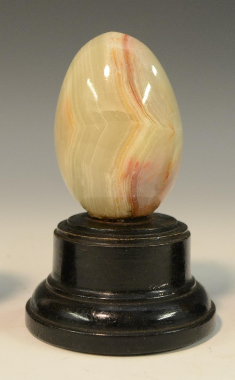 Geology - a collection of polished cabinet specimens, comprising egg shaped samples of fluorspar, - Image 6 of 9