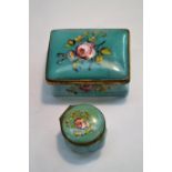A George III South Staffordshire green enamel rounded rectangular snuff box,