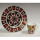 A Royal Crown Derby Imari palette 1128 pattern mug, first quality; an 1128 pattern dinner plate,