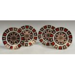 A set of four Royal Crown Derby Imari palette 1128 pattern dessert plates, 21.