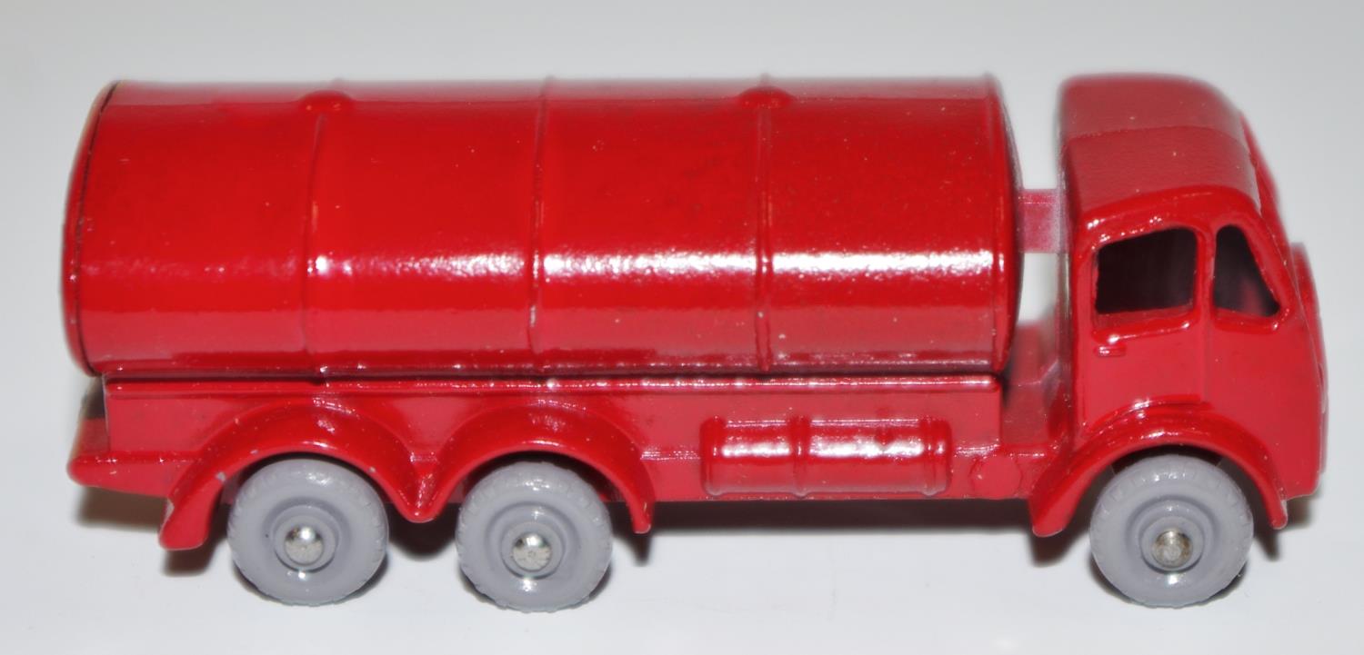 Matchbox Regular Wheels 11b ERF Tanker "Esso" - Stannard Code 10 - red body with mask sprayed - Image 4 of 7