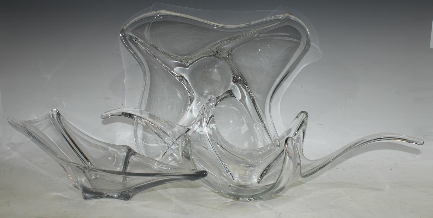 A large Daum France clear glass splash vase, 49cm wide,