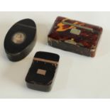 An early 19th century tortoiseshell navette shaped snuff box,