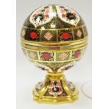 A Royal Crown Derby Millennium Globe Clock for Sinclairs No.618/1000, 1128 pattern with certificate.